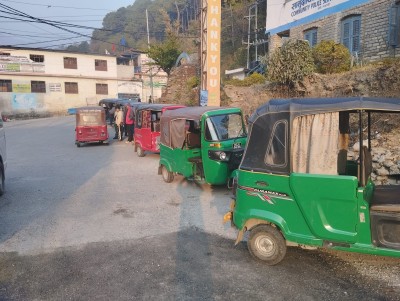  युवाहरुको आम्दानीको स्रोत बन्यो अटोरिक्सा : मासिक ४० हजार आम्दानी 